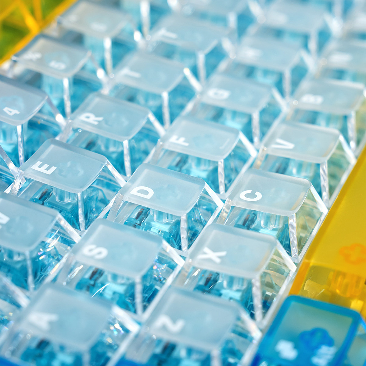 Transparent Keycap Set Cherry Profile- 161 Keys Red, Blue, & Yellow Geometric Design - Image 4