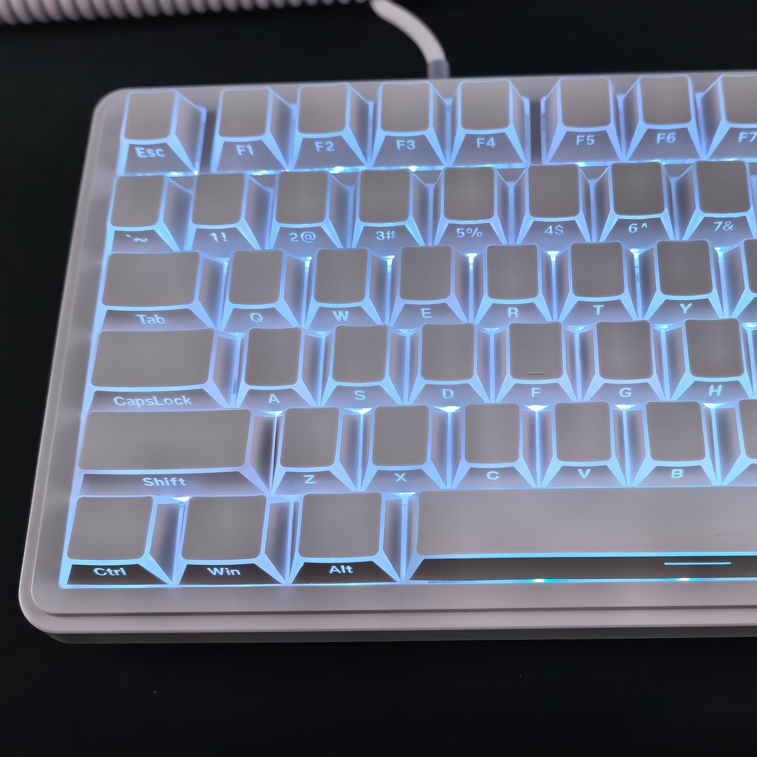 PBT side-lit keycaps set, teclas PBT con grabado lateral, PBT Tastenkappen Set mit Seitenbeschriftung, set de touches PBT gravure latérale, PBT サイドプリントキーキャップセット